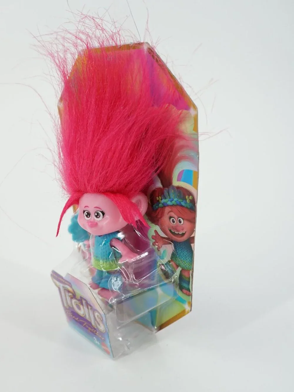 Dreamworks Trolls Band Together QUEEN POPPY 3